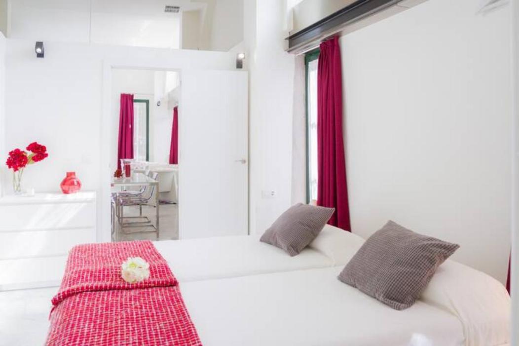 Apartamento A Estrenar Frente A La Plaza De Espana Seville Exterior photo