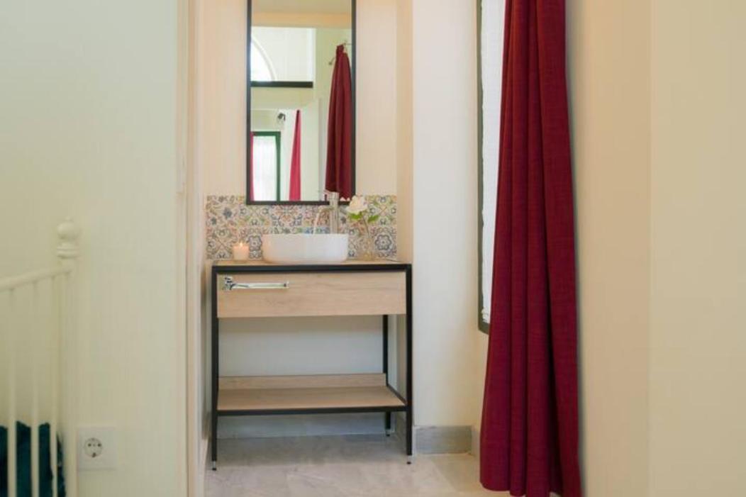 Apartamento A Estrenar Frente A La Plaza De Espana Seville Exterior photo
